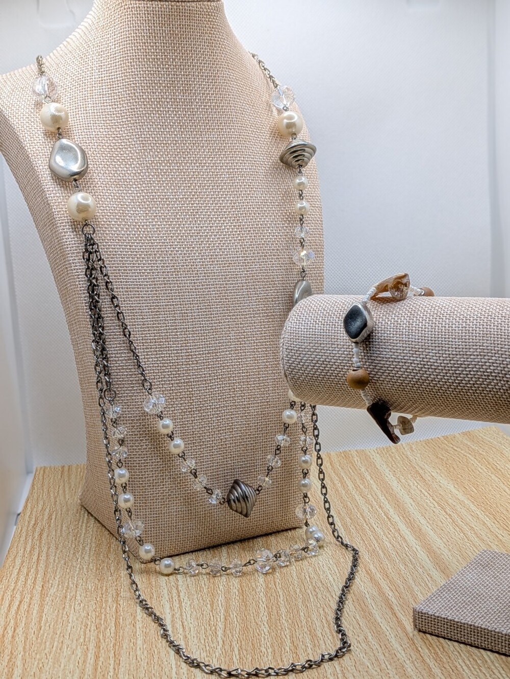 Beachy Necklace And Bracelet Set
